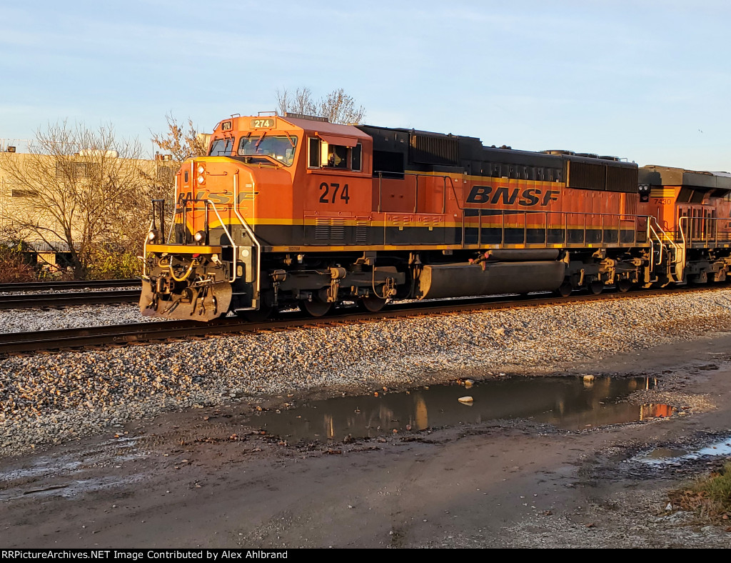 BNSF 274